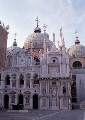 eu01036.jpg