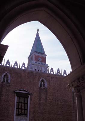 eu01074.jpg