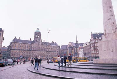 aib035041.jpg