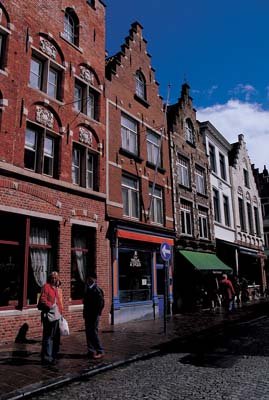 aib035057.jpg